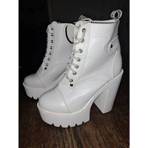 7.5 MDE J'Abiar White Platform Chunky High Heel Lace Up Combat Boots Booties